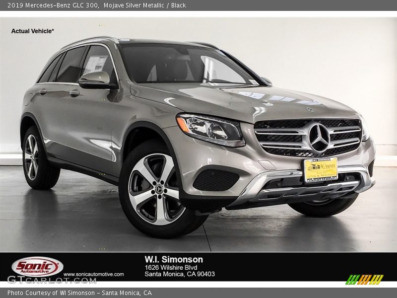 Mojave Silver Metallic / Black 2019 Mercedes-Benz GLC 300