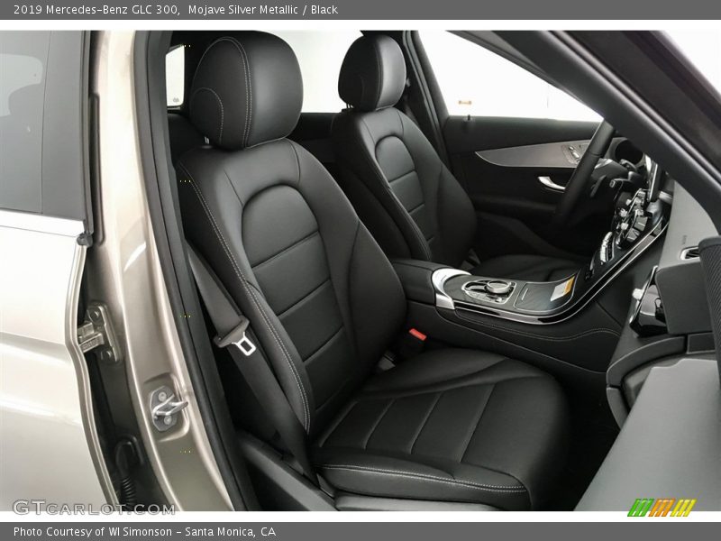 Mojave Silver Metallic / Black 2019 Mercedes-Benz GLC 300