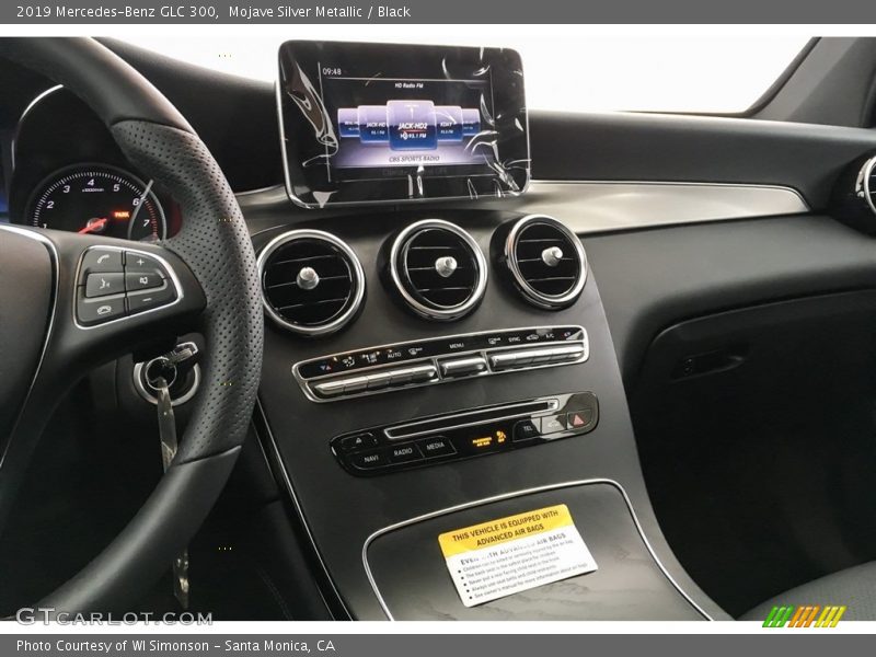 Mojave Silver Metallic / Black 2019 Mercedes-Benz GLC 300