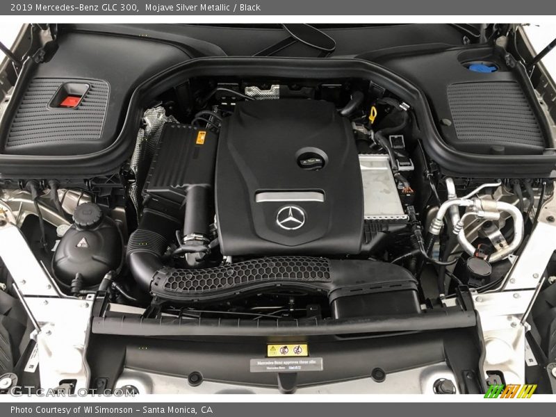 Mojave Silver Metallic / Black 2019 Mercedes-Benz GLC 300
