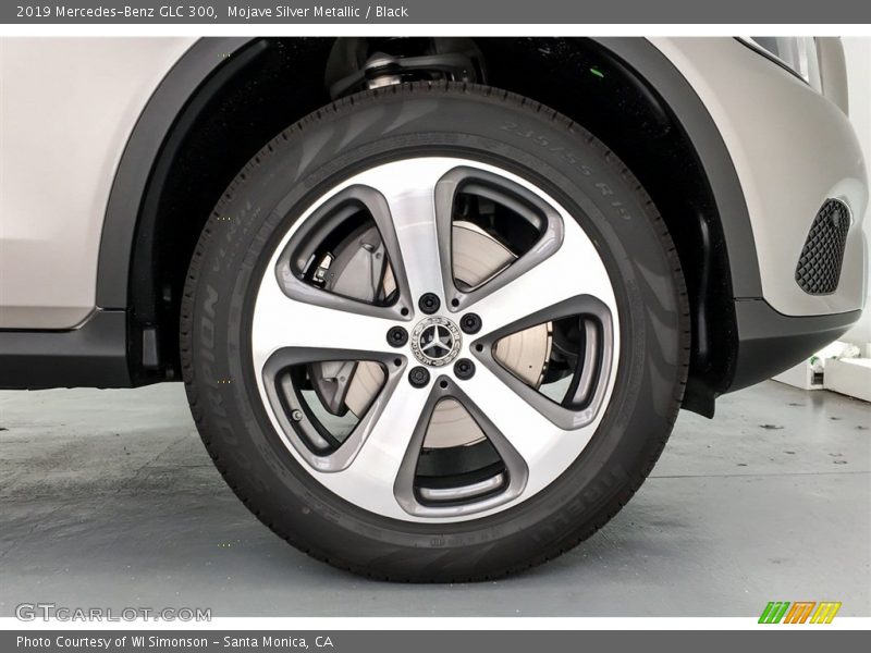 Mojave Silver Metallic / Black 2019 Mercedes-Benz GLC 300