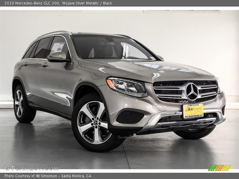Mojave Silver Metallic / Black 2019 Mercedes-Benz GLC 300