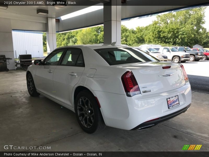 Bright White / Black 2016 Chrysler 300 S AWD
