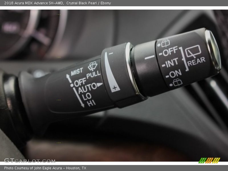 Controls of 2018 MDX Advance SH-AWD