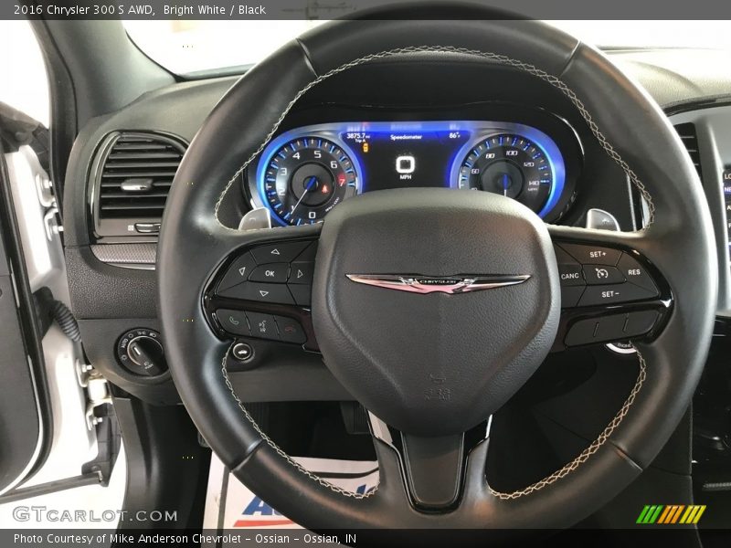 Bright White / Black 2016 Chrysler 300 S AWD