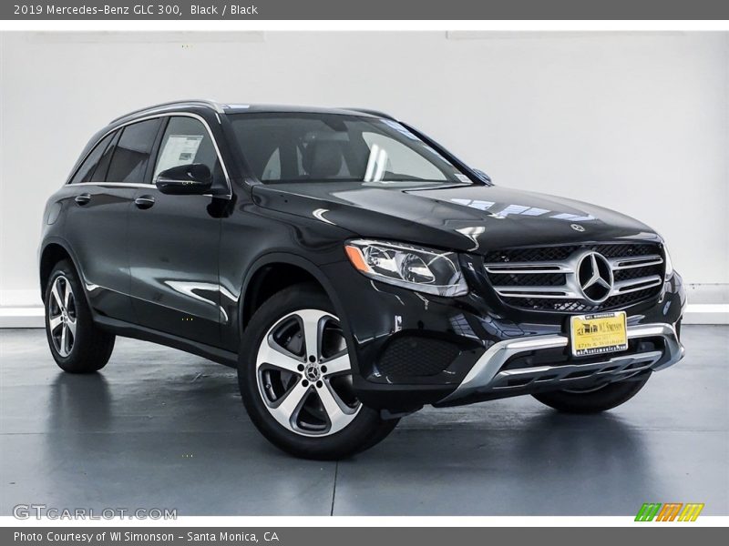 Black / Black 2019 Mercedes-Benz GLC 300