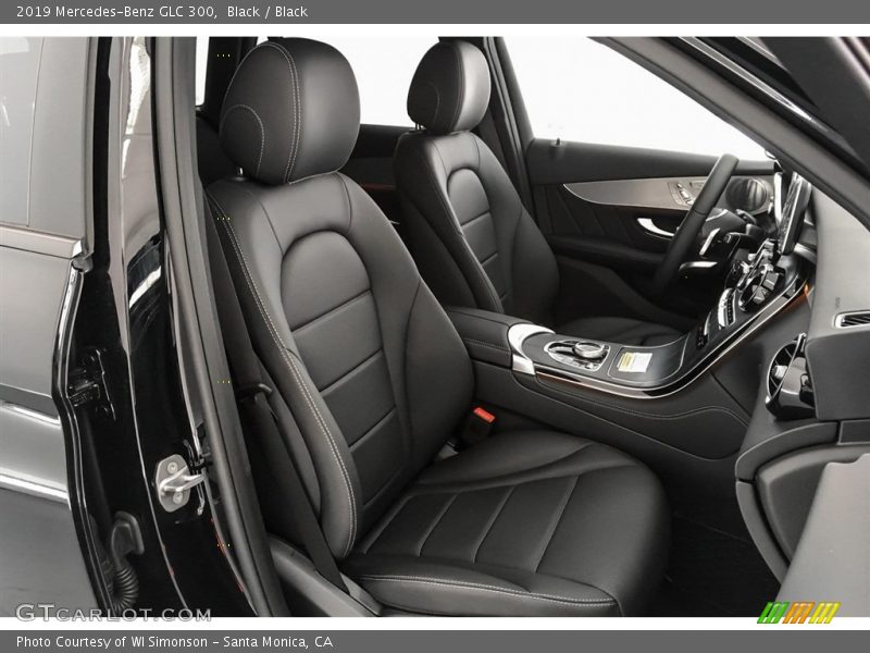 Black / Black 2019 Mercedes-Benz GLC 300