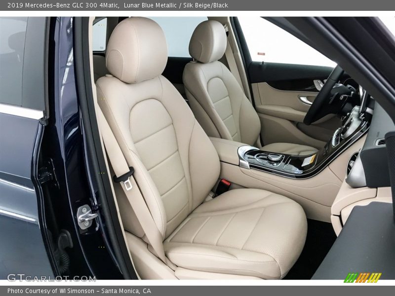 Lunar Blue Metallic / Silk Beige/Black 2019 Mercedes-Benz GLC 300 4Matic