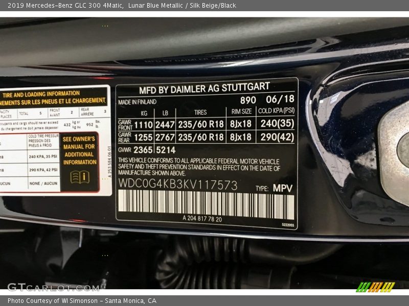 Lunar Blue Metallic / Silk Beige/Black 2019 Mercedes-Benz GLC 300 4Matic
