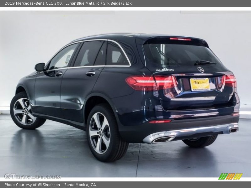 Lunar Blue Metallic / Silk Beige/Black 2019 Mercedes-Benz GLC 300