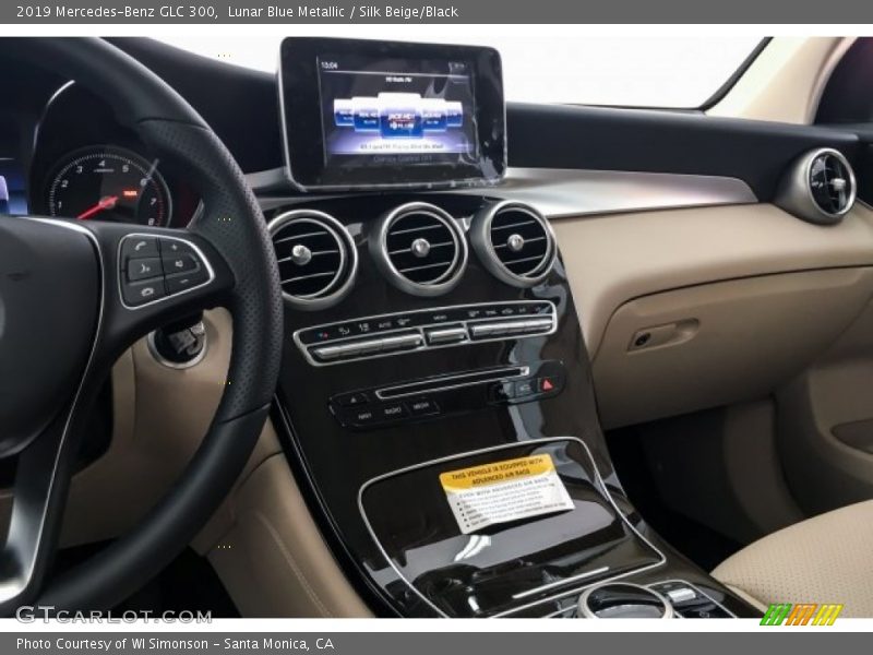 Lunar Blue Metallic / Silk Beige/Black 2019 Mercedes-Benz GLC 300