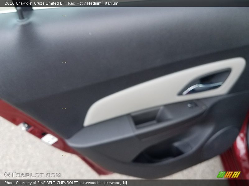 Red Hot / Medium Titanium 2016 Chevrolet Cruze Limited LT
