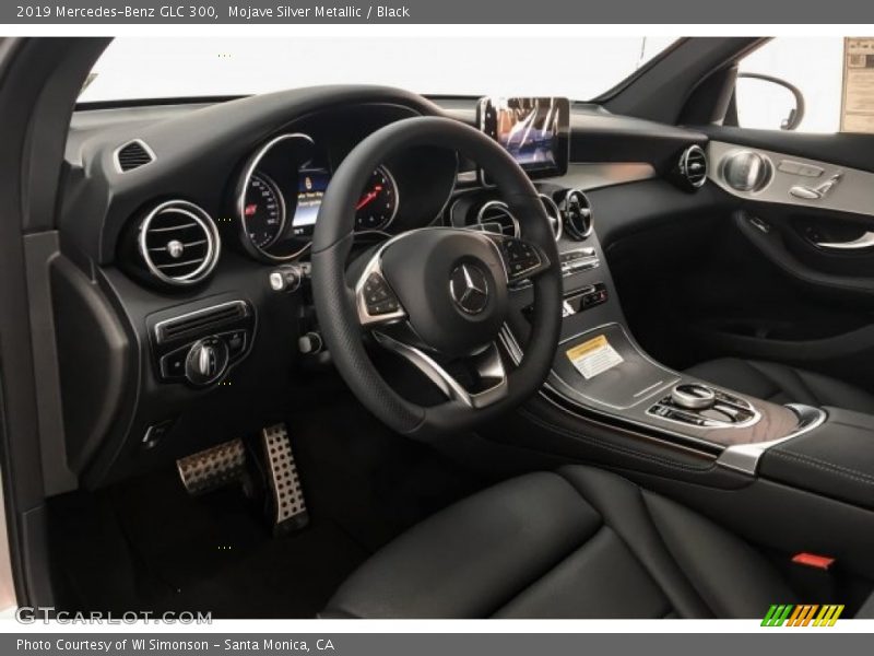 Mojave Silver Metallic / Black 2019 Mercedes-Benz GLC 300