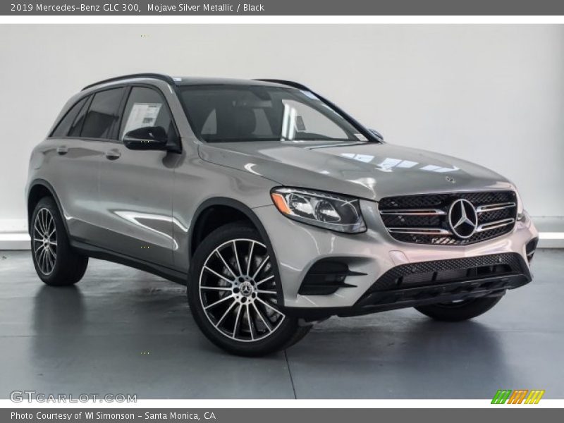 Mojave Silver Metallic / Black 2019 Mercedes-Benz GLC 300