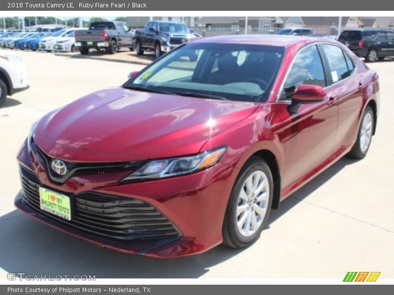 Ruby Flare Pearl / Black 2018 Toyota Camry LE