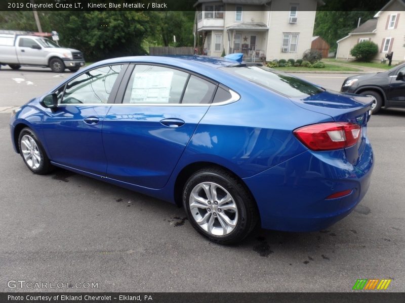 Kinetic Blue Metallic / Black 2019 Chevrolet Cruze LT