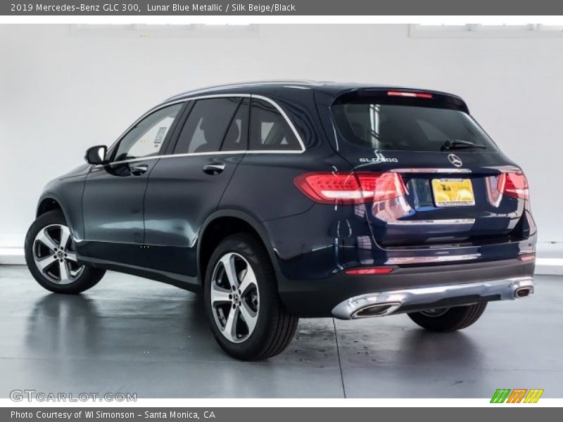 Lunar Blue Metallic / Silk Beige/Black 2019 Mercedes-Benz GLC 300