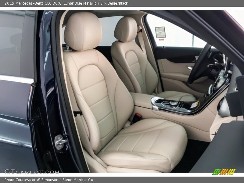Lunar Blue Metallic / Silk Beige/Black 2019 Mercedes-Benz GLC 300