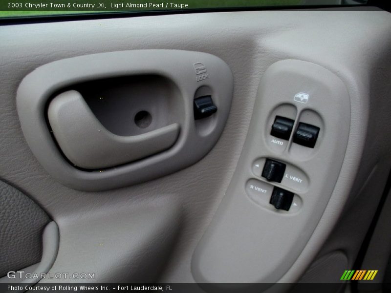 Light Almond Pearl / Taupe 2003 Chrysler Town & Country LXi