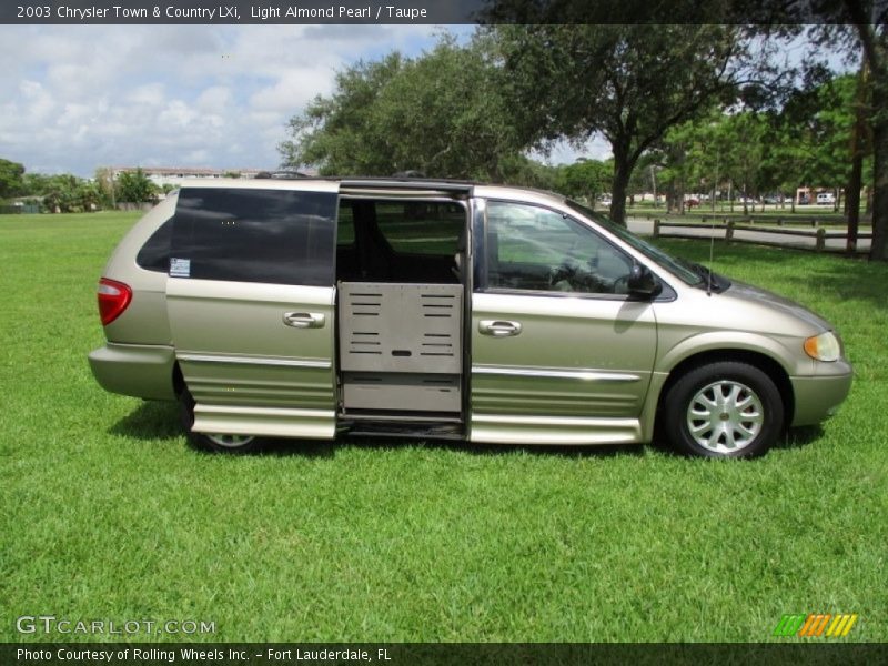 Light Almond Pearl / Taupe 2003 Chrysler Town & Country LXi