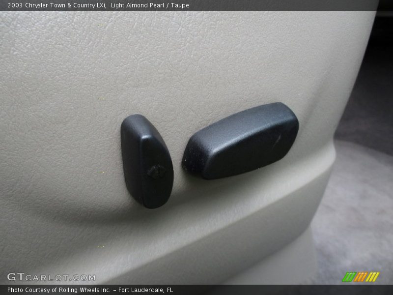 Light Almond Pearl / Taupe 2003 Chrysler Town & Country LXi