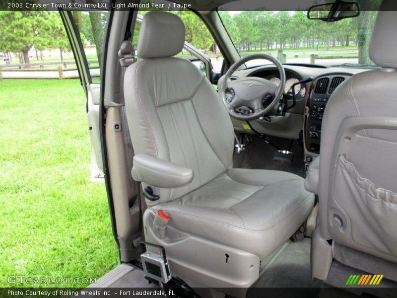 Light Almond Pearl / Taupe 2003 Chrysler Town & Country LXi