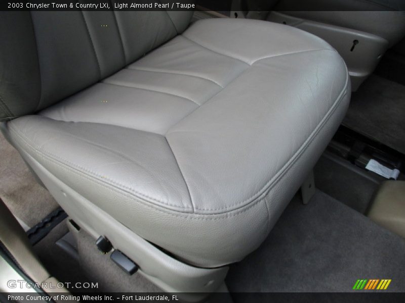 Light Almond Pearl / Taupe 2003 Chrysler Town & Country LXi