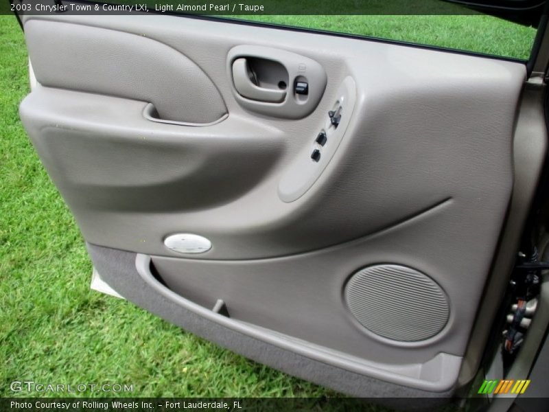 Light Almond Pearl / Taupe 2003 Chrysler Town & Country LXi