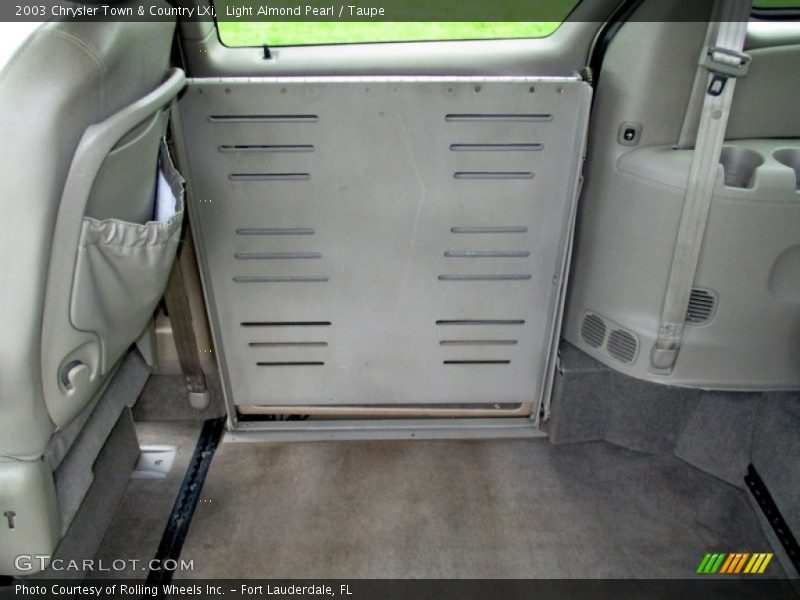 Light Almond Pearl / Taupe 2003 Chrysler Town & Country LXi