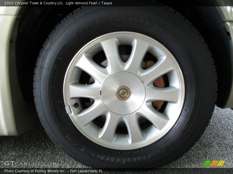 Light Almond Pearl / Taupe 2003 Chrysler Town & Country LXi