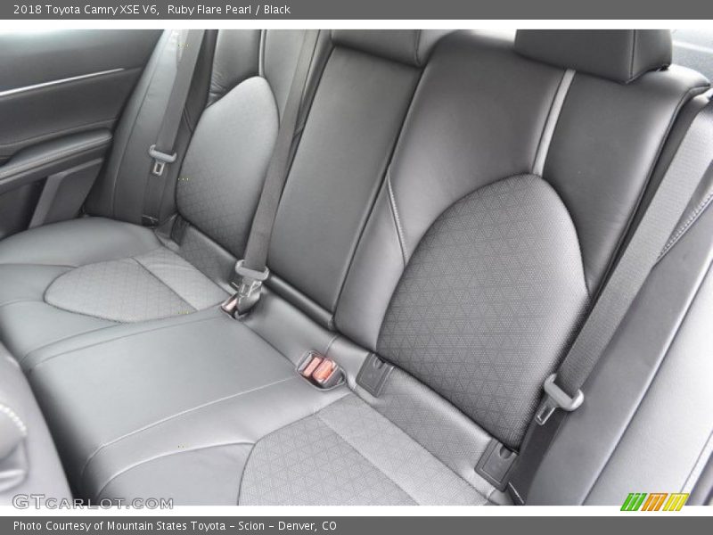 Ruby Flare Pearl / Black 2018 Toyota Camry XSE V6