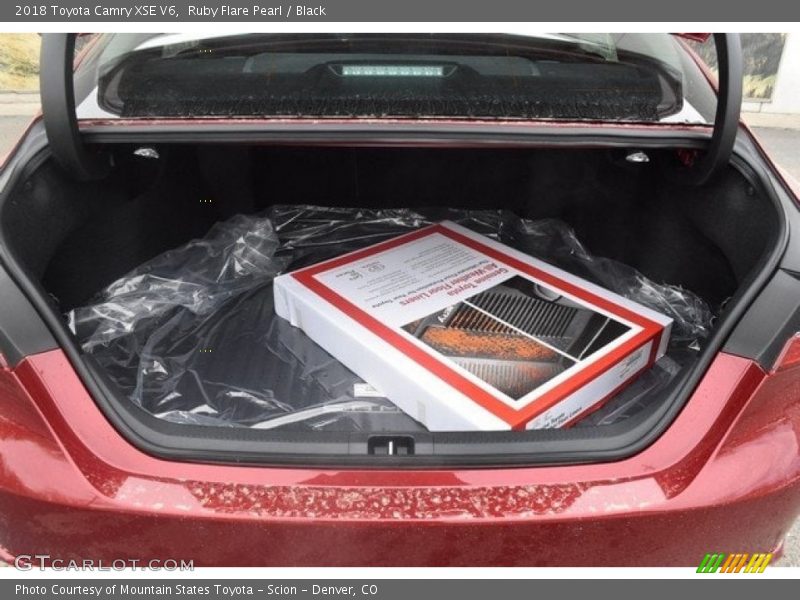 Ruby Flare Pearl / Black 2018 Toyota Camry XSE V6