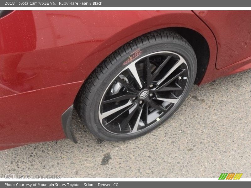 Ruby Flare Pearl / Black 2018 Toyota Camry XSE V6