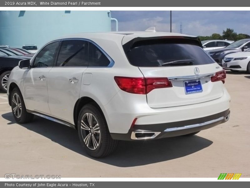 White Diamond Pearl / Parchment 2019 Acura MDX