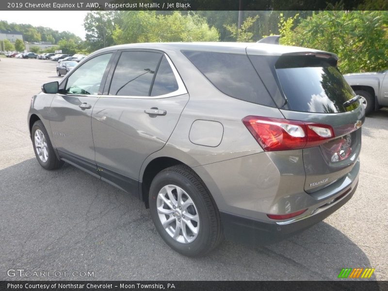 Pepperdust Metallic / Jet Black 2019 Chevrolet Equinox LT AWD
