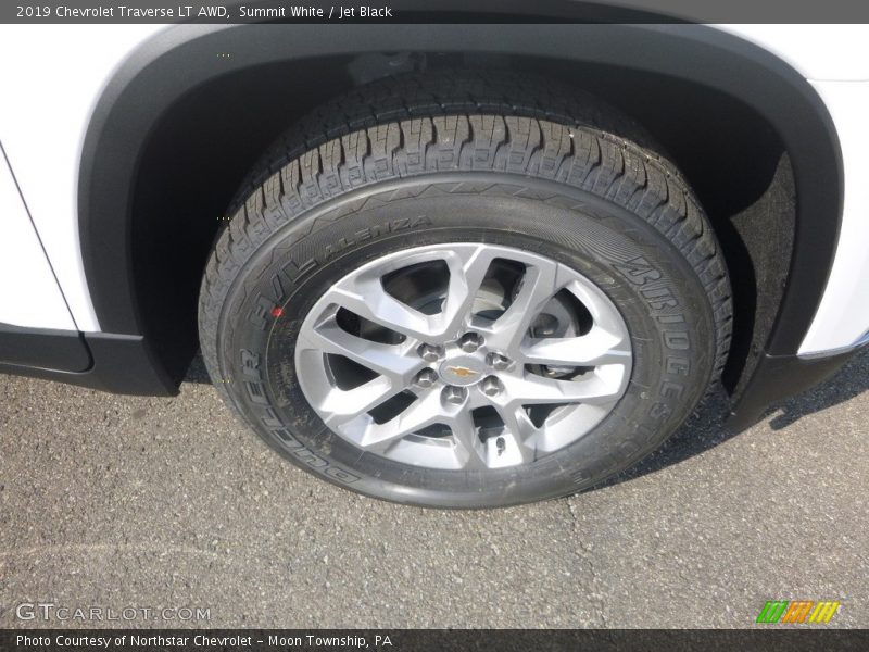 Summit White / Jet Black 2019 Chevrolet Traverse LT AWD