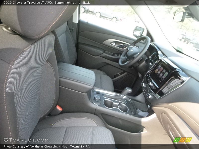 Summit White / Jet Black 2019 Chevrolet Traverse LT AWD