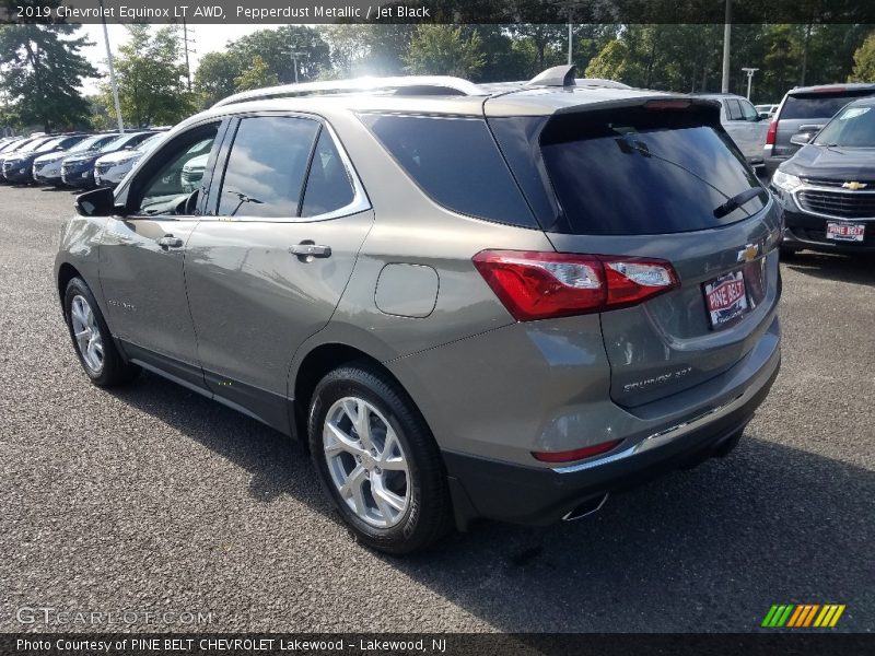 Pepperdust Metallic / Jet Black 2019 Chevrolet Equinox LT AWD