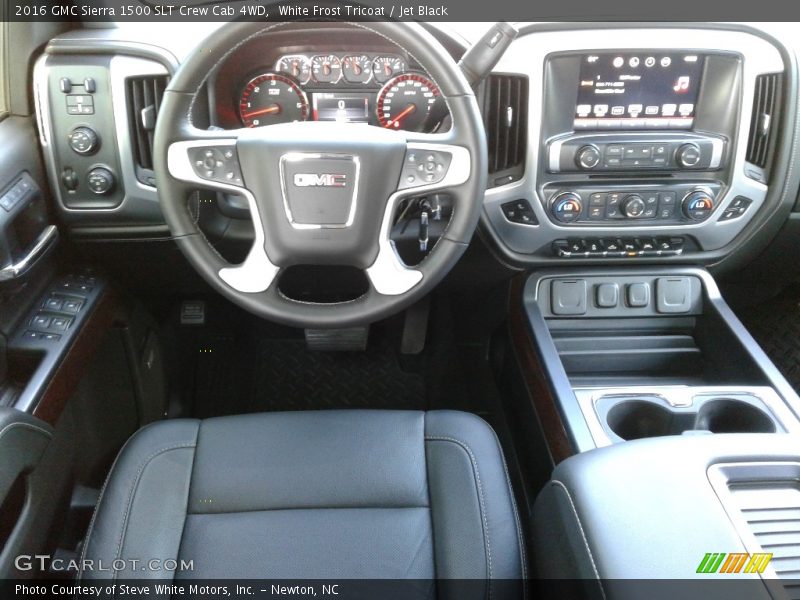 White Frost Tricoat / Jet Black 2016 GMC Sierra 1500 SLT Crew Cab 4WD