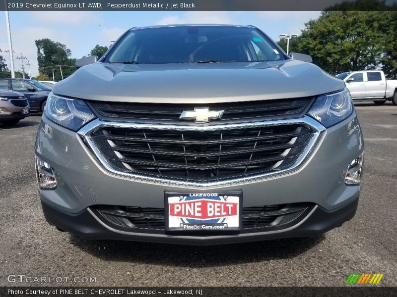 Pepperdust Metallic / Jet Black 2019 Chevrolet Equinox LT AWD