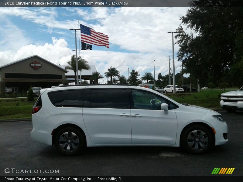 Bright White / Black/Alloy 2018 Chrysler Pacifica Hybrid Touring Plus