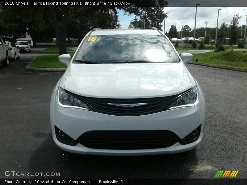 Bright White / Black/Alloy 2018 Chrysler Pacifica Hybrid Touring Plus