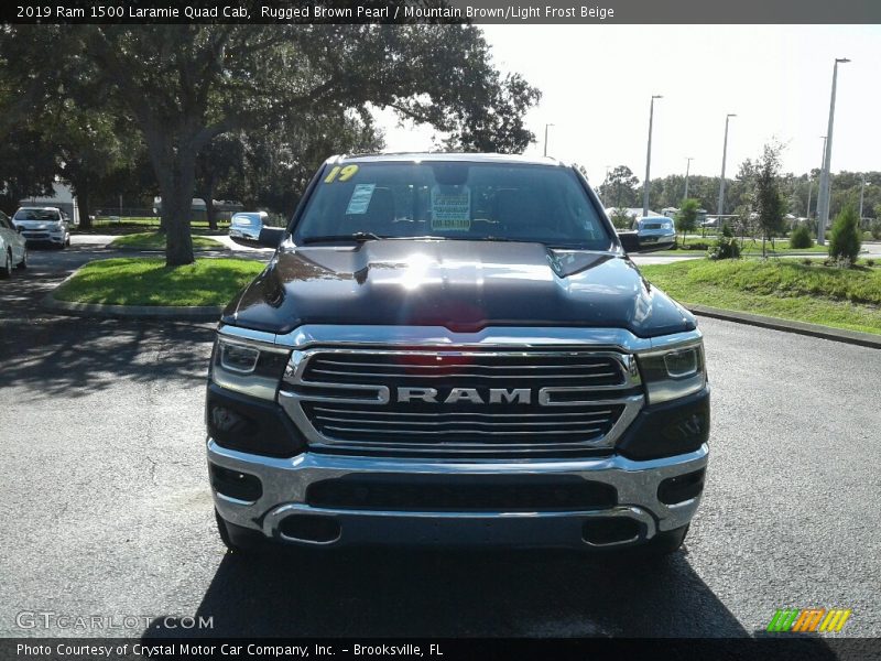 Rugged Brown Pearl / Mountain Brown/Light Frost Beige 2019 Ram 1500 Laramie Quad Cab