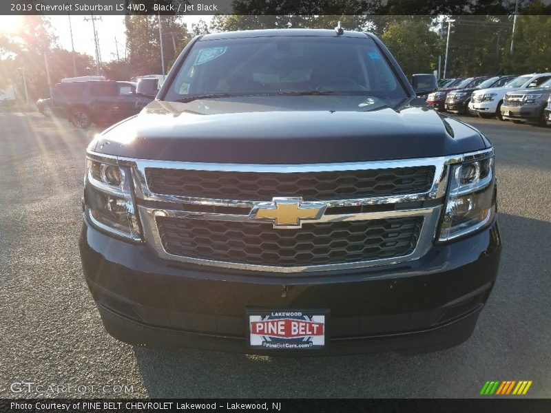 Black / Jet Black 2019 Chevrolet Suburban LS 4WD