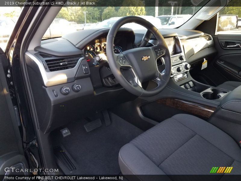 Black / Jet Black 2019 Chevrolet Suburban LS 4WD