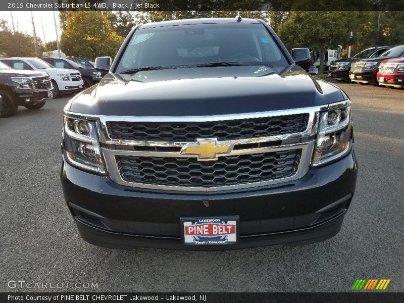 Black / Jet Black 2019 Chevrolet Suburban LS 4WD