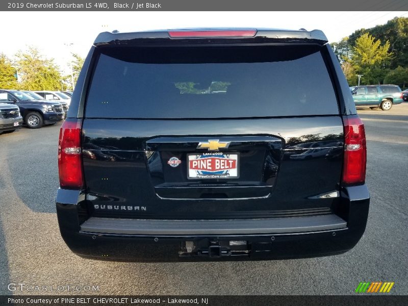 Black / Jet Black 2019 Chevrolet Suburban LS 4WD