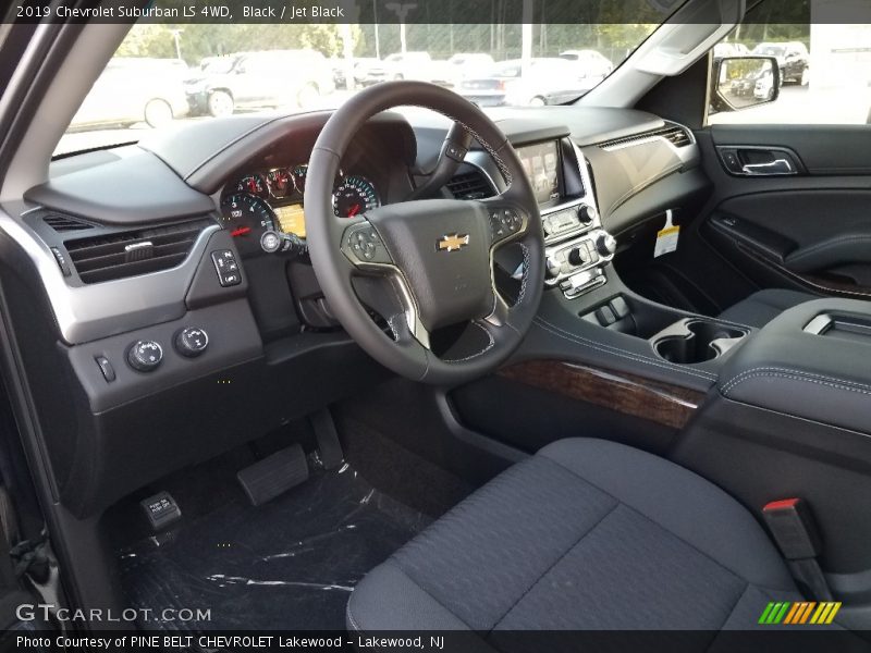 Black / Jet Black 2019 Chevrolet Suburban LS 4WD