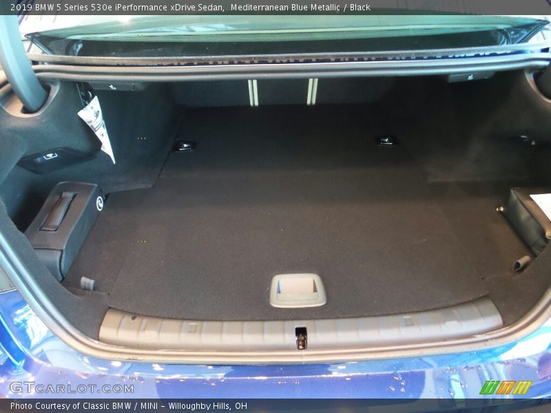  2019 5 Series 530e iPerformance xDrive Sedan Trunk