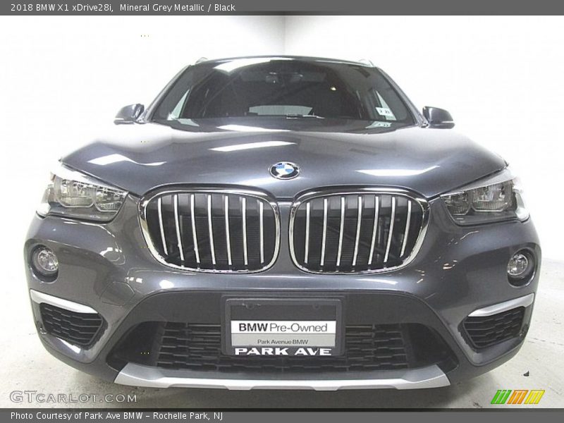 Mineral Grey Metallic / Black 2018 BMW X1 xDrive28i